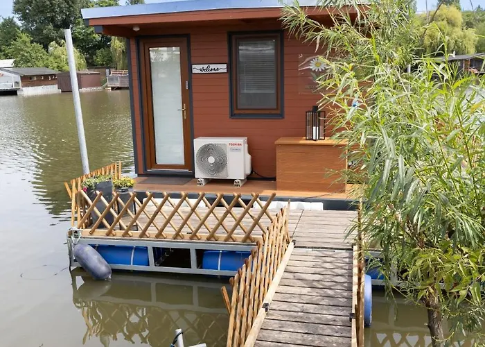 Πλωτό κατάλυμα Houseboat Daisy *